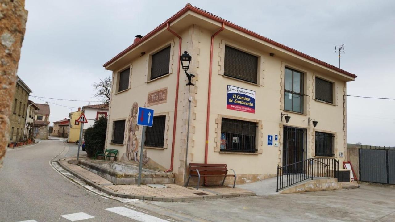 Albergue El Camino De Santovenia Santovenia De Oca Buitenkant foto
