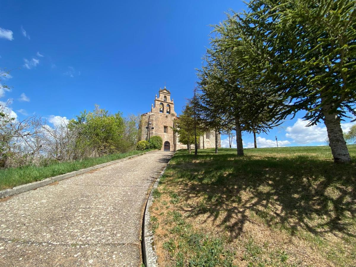 Albergue El Camino De Santovenia Santovenia De Oca Buitenkant foto